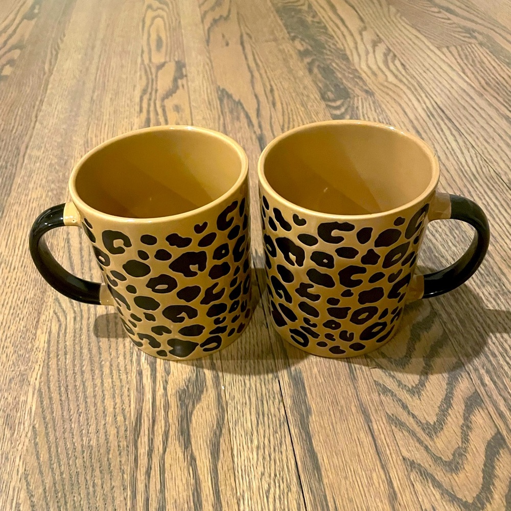 Set of 2 Cheetah Mugs